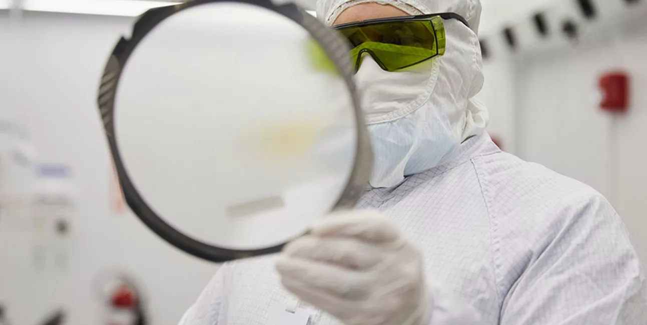 Finisar Considers $3 Billion Semiconductor Expansion Project in Sherman (Credit: Apple, Inc.)