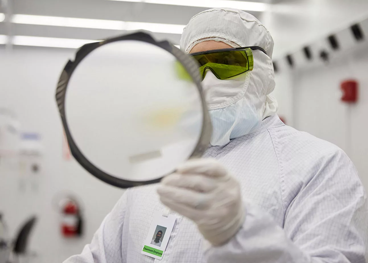 Finisar Considers $3 Billion Semiconductor Expansion Project in Sherman (Credit: Apple, Inc.)